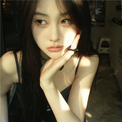 左轮百合